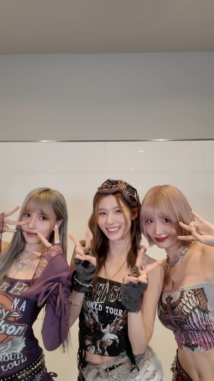 MISAMO「Identity」 Y2K ver